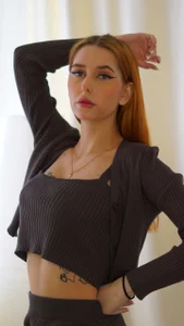 SofyBruno Your queen Poză