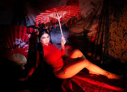 kim_anaira your asian 🐲🉐 Pic