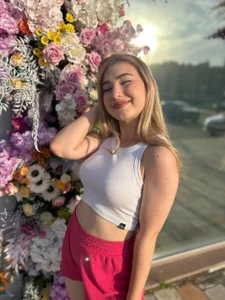 Flowers and me❤️‍🔥 od sugarskitty  snímek