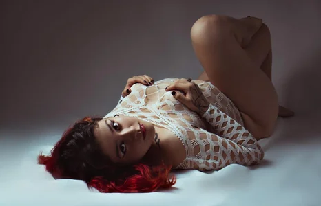 Nia-Frost Just me ! зображення 4