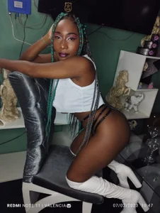 Public od sara_greyx  3 snímek