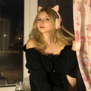 DaisyElmers Public Pic 2