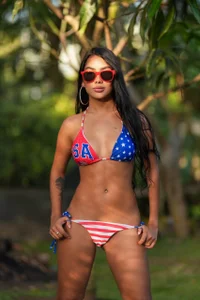 liah_cleir 🦅4TH OF JULY ❤️🤍💙 Foto 4