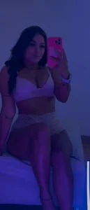 amber__ferrera Soft Pink🌸💋 Pic 4