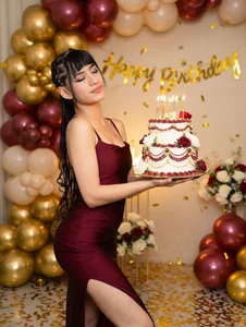 Pinksnake Today is my birthday, now i am 21!!!  4টি ছবি