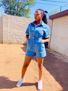 MilfBoobsxxのPublicの 3枚の写真