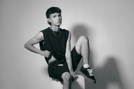 Lean_Portman Feel my slim skin Immagine 