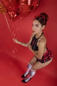 Millie_FragaのPowerful girlの 5枚の写真