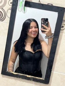 Honey_sexy30 Public Pic