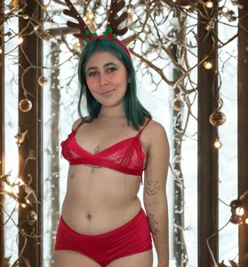 Merry Christmas 🎄🎁🦌 de Skarlet_04  4 photos