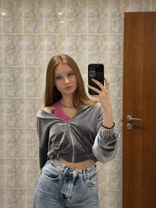 EllyCerry In My Own Light Pic