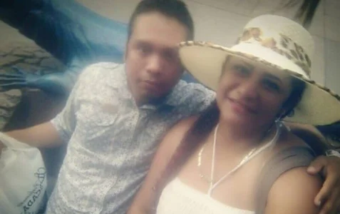 carlos_and_diana Public Immagine  2