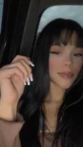 Abusive_cousinのPetite and naughtyの 2枚の写真