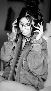 aarya____ de DramaQueen__  2 Imagens