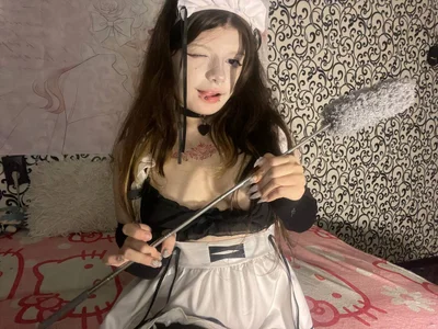 KiraJent ✨maid Emily✨ Pic 3