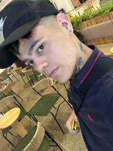 leonel_bigcum traveling a little 😍 Pic