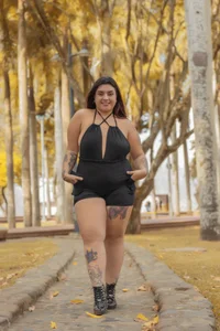 Esmeralda_blue A WALK THROUGH THE CITY Pic 4