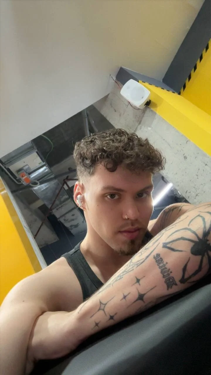 CurlyStarX-এর ট্রেন্ডিং  5206টি ছবি