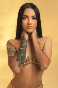 HannahJamesX GOLDEN GIRL Foto 4