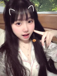 xiaoguai99 Public Foto 6