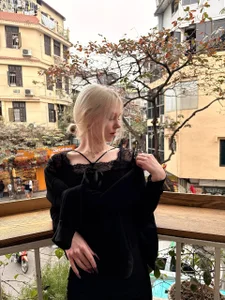 CorrieJust 👋 China Pic 2