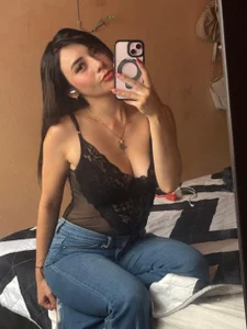 Lissaa_Brown Public Pic 5