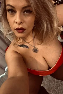 ZoeMesmerize for MY BOO🫦 black pantyhose Red Leather and high heels red soles Pic 6