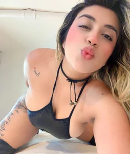 julietha_taylor: Imagine having me like this in front of you ( фото)