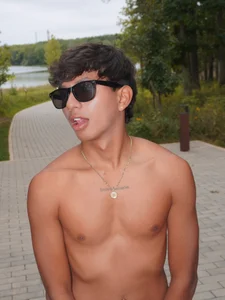 Swim with me od Leonarrrd_01  2 snímek