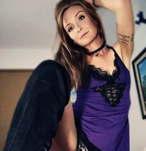 LegzyLani Public Pic 3