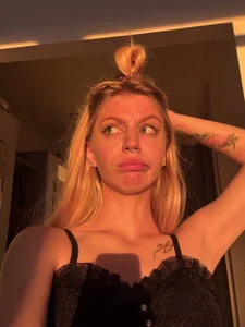 I love getting ready to come visit you 🥰 de Fanny_Fresh  2 Imagens