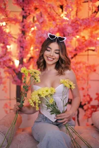 Catvalentine_ Your little flower is me🌻 Foto 3