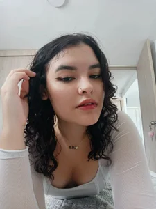 madeleinesinclair Public Pic 5