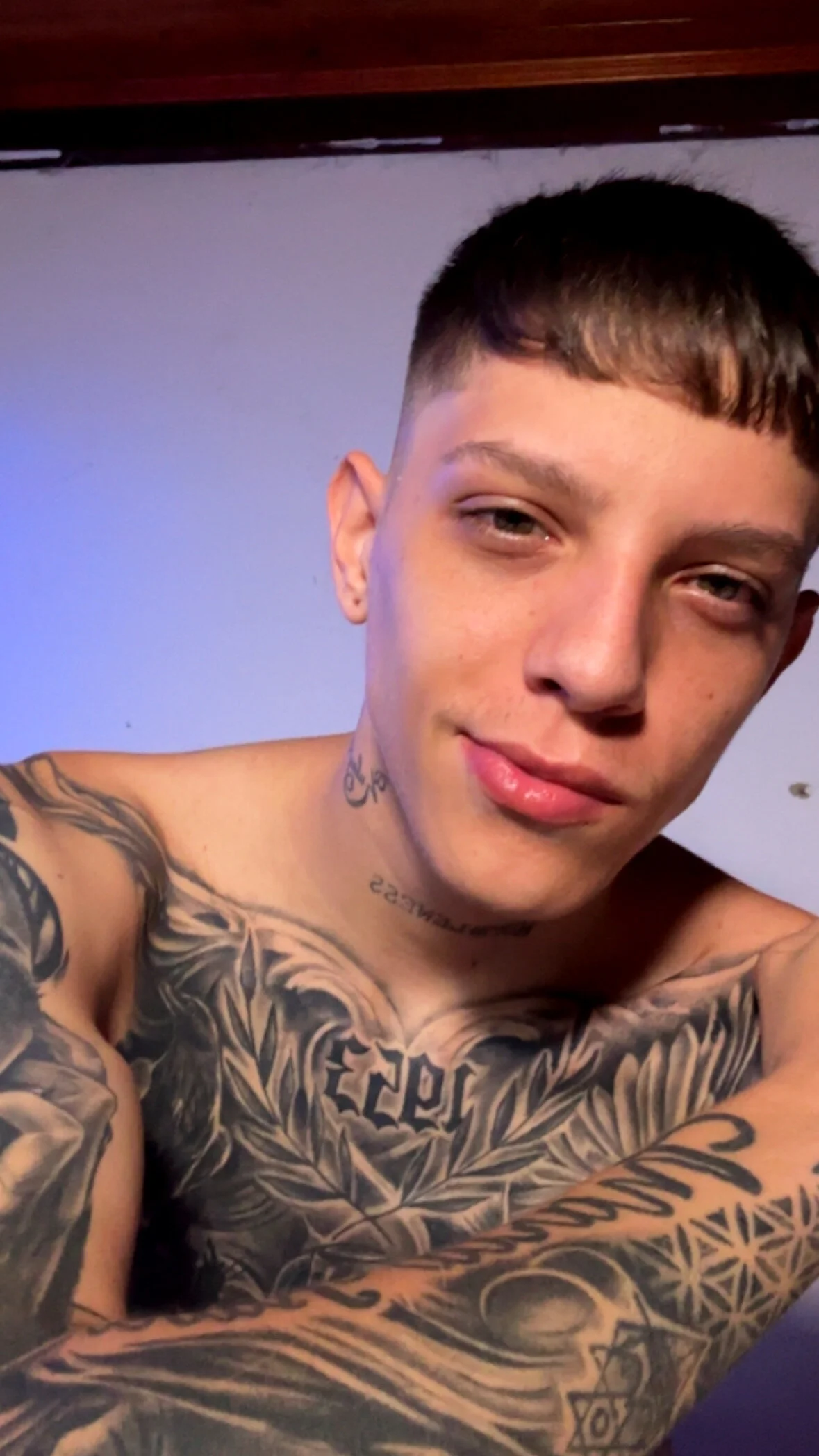 Трендове зображення  866 adam_masster