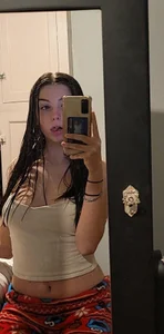 DanielleBabeのPublicの 4枚の写真