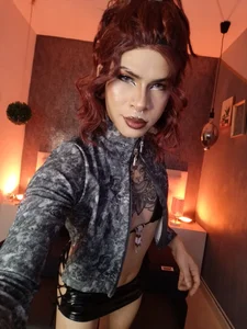 Bella_salvatore just being the prettiest ❤ Pic