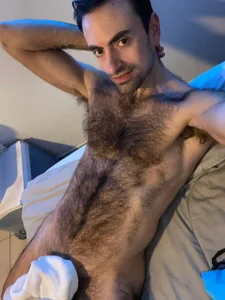 HairybutHorny BLUE LIGHTS Foto 2