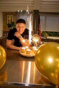 HAPPY BIRTHDAY TO MANZON AND ZOE 🎉 de Manson_and_Zoe  2 Imagens