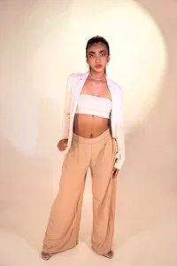 Hottie_Veronica 🍯 Sweet, intense... and dangerous. Bilde 2