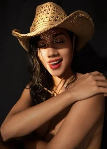 Lady with instinct 🎀 de luna_hot_ass  2 Imagens