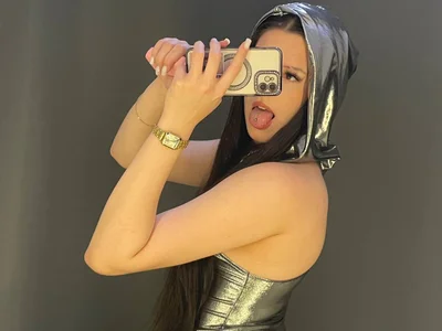 Public od _OliviaClark  5 snímek