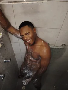 Take a shower od CorvisXnc0012  7 snímek