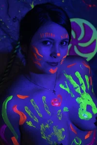 Emily_F_W PAINT HOT Pic 5