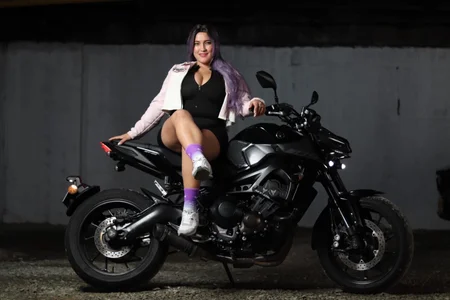 veronica__olsonn A sexy little girl💜🖤 Εικόνα