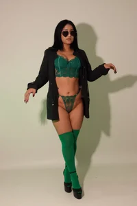 nicol_f Green… but very dangerous 🍀😏 Pic 3