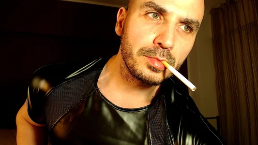 Anthony_Hard Public Hình 2