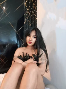 Kagome01: 🖤🩶🤍 ( 5 фото)