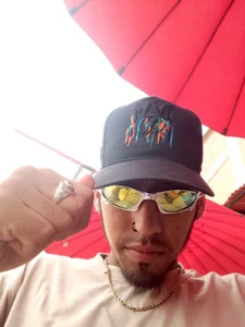 AndreycalienteのPublicの 4枚の写真