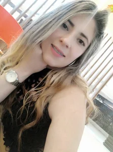 Phoebe_Tx Public Pic 5