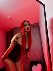 Do you like how I look with red hair?❤️🤭 de Clawd_hot  9 photos